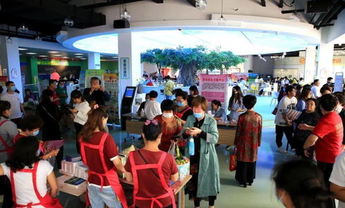 濰坊巾幗家政廣場迎來首場“家政大集”，超2000人趕集選服務